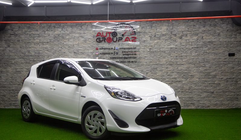 Toyota aqua 2018 1,5 hibrid ağ dolu