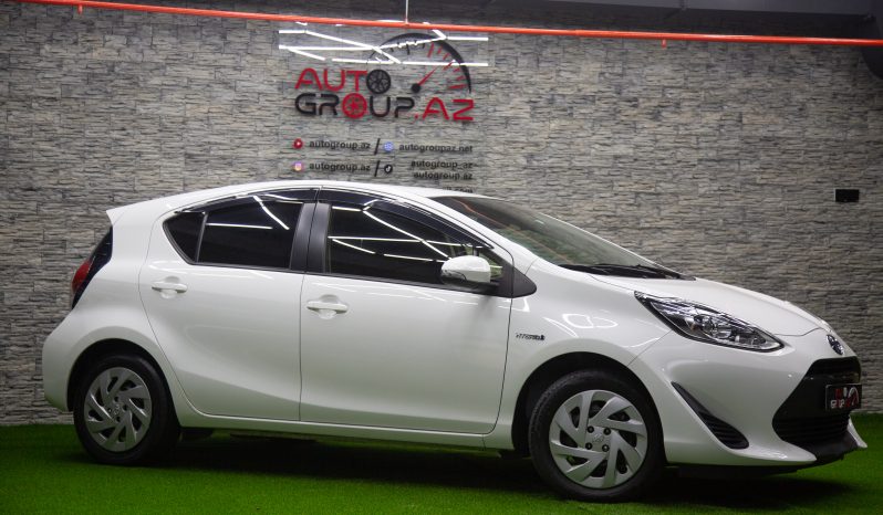 Toyota aqua 2018 1,5 hibrid ağ dolu