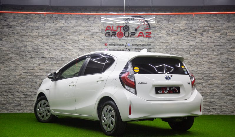 Toyota aqua 2018 1,5 hibrid ağ dolu