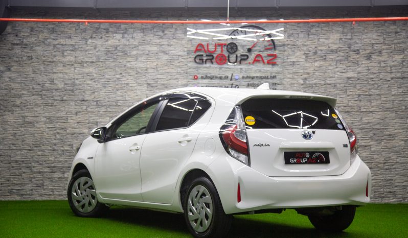 Toyota aqua 2018 1,5 hibrid ağ dolu