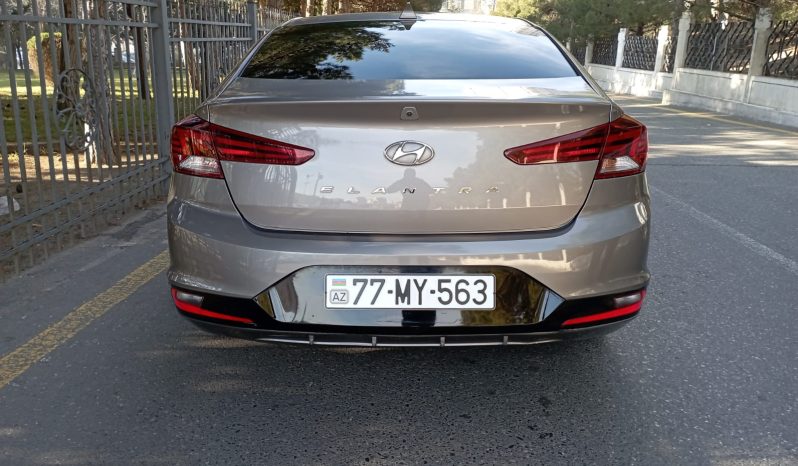 HYUNDAI ELANTRA 2019 dolu