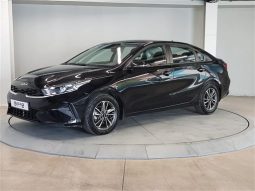 Kia Cerato 2021 dolu