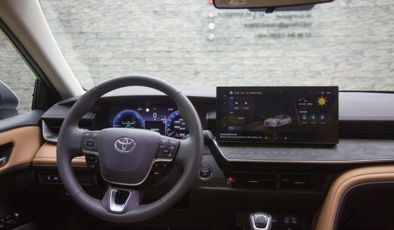 Toyota Camry, 2.0 L, 2024 il, yeni dolu