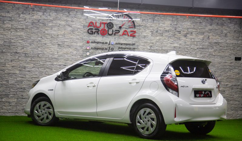 Toyota aqua 2018 1,5 hibrid ağ dolu