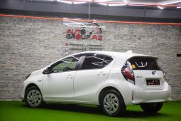 Toyota aqua 2018 1,5 hibrid ağ dolu