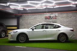 Toyota Camry, 2.0 L, 2024 il, yeni